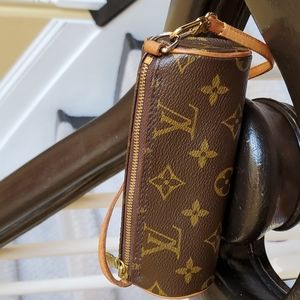 Louis Vuitton Pappilon Mini
